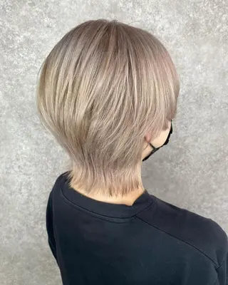 ロング カラー UNDER vr 【アンダーバー】のヘアスタイル