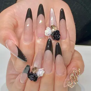 ネイル VOGUE ×SWANのネイルデザイン