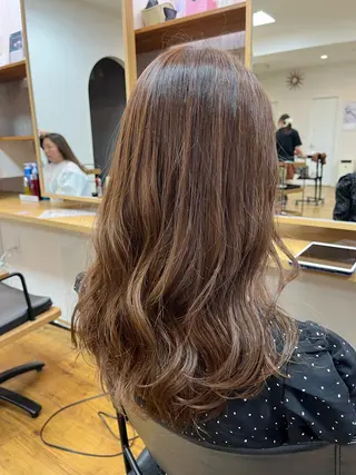 ロング 泉 綾乃モーラ[鳳店]のヘアスタイル