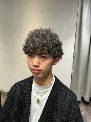 ショート カラー パーマ メンズ 北千住理容室バーバー 小堀悠作のヘアスタイル