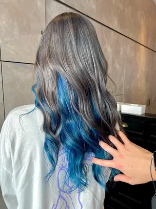 セミロング カラー ヘアアレンジ 🌈インナーカラー ‘ショウマ’🌈のヘアスタイル