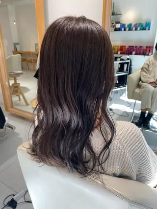 セミロング カラー 安永 涼のヘアスタイル