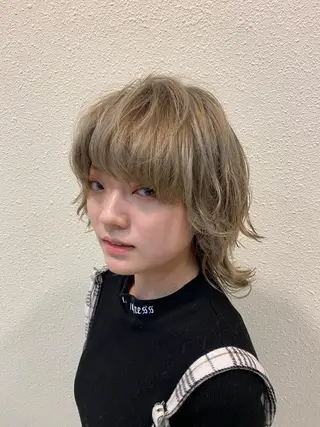 セミロング 中川 茜里のヘアスタイル
