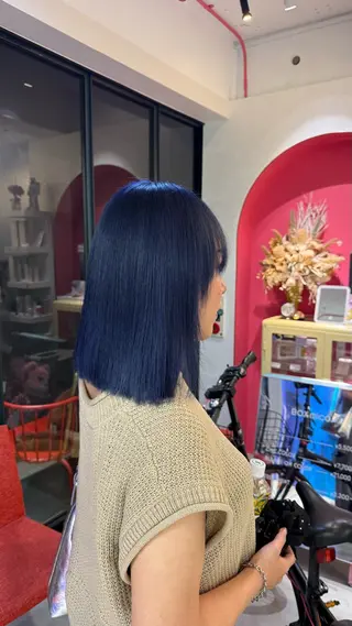 ミディアム カラー Boxmico. / カカズ コトネのヘアスタイル