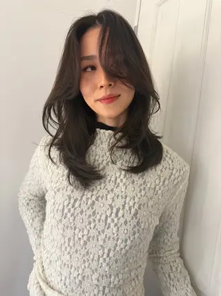 セミロング 蘭々/レイヤーカット /ナチュラルヘアのヘアスタイル