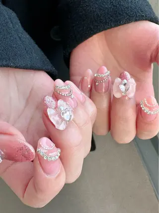 ネイル 新山 聖のネイルデザイン