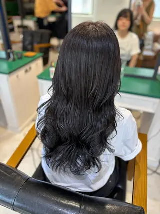 ロング カラー nanami /Toiroのヘアスタイル