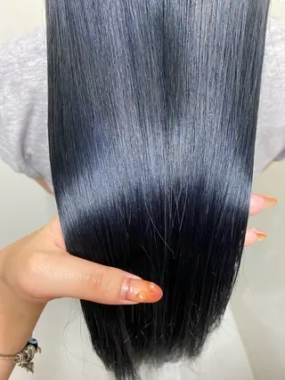 ロング カラー ミディアムレイヤー/ 艶カラーNorikaのヘアスタイル