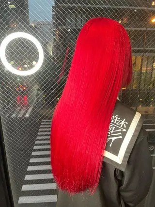 ロング 安田和洋 ブリーチカラー特化のヘアスタイル