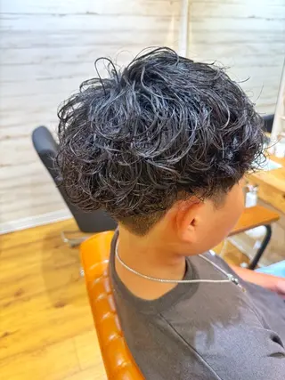ショート パーマ メンズ 増田 祐のヘアスタイル