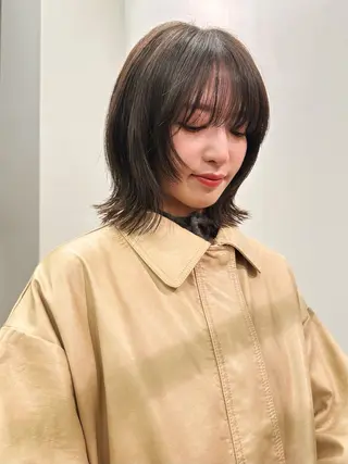 ミディアム カラー 金子 詞音のヘアスタイル