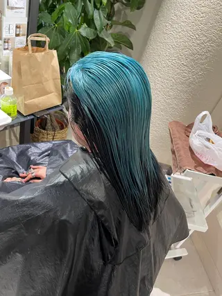 セミロング カラー ムラ修正.ブリーチ エクステ🤍アミルのヘアスタイル