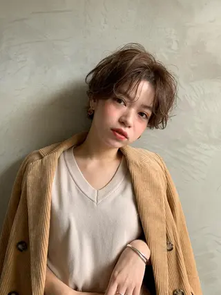 ショート カラー 山下 千明のヘアスタイル