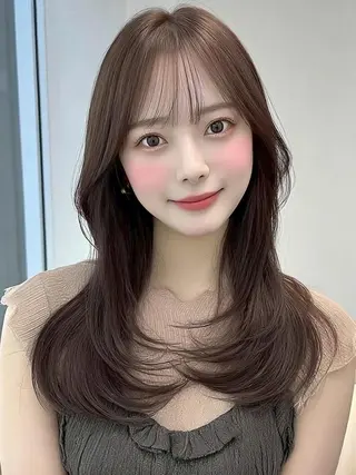 ロング 篠宮 葉己のヘアスタイル