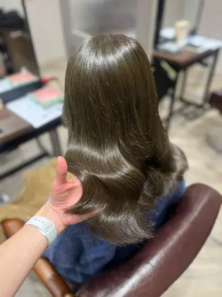 セミロング カラー 🫧ぷる艶カラー🫧 Yuubi🦩のヘアスタイル