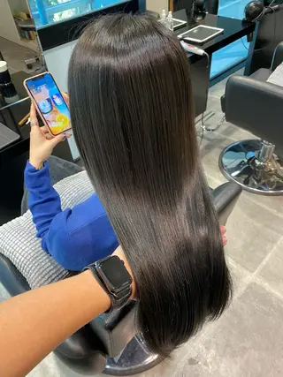 ロング 韓国レイヤーカット 🧸ベージュカラーのヘアスタイル