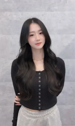 ロング カラー りん 🎀韓国スタイルのヘアスタイル