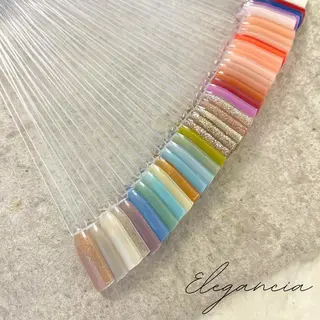 カラー ネイル Elegancia. Hiromiのネイルデザイン