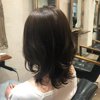 ミディアム あずまぐち めぐみのヘアスタイル