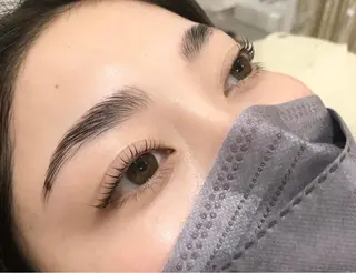 ネイル マツエク・マツパ アイブロウ Nail&eye Belire 新宿のネイルデザイン