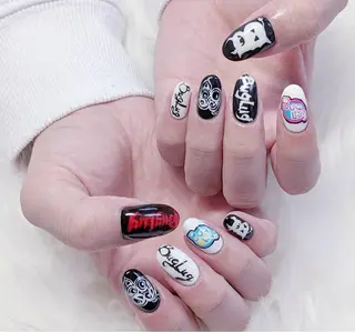 ネイル MoonNail ユリ🌸のネイルデザイン