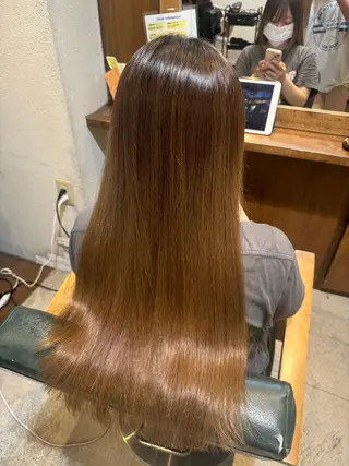 ロング 西尾 愛のヘアスタイル