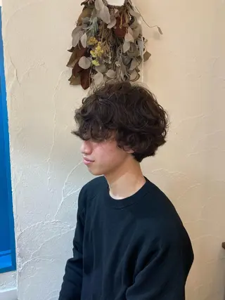 ショート パーマ メンズ 靏 美咲のヘアスタイル