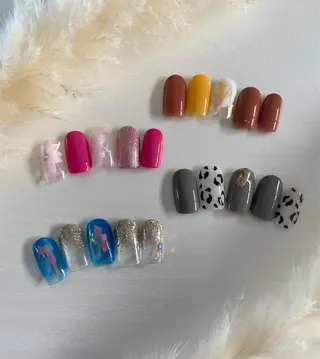 セミロング カラー ネイル Nailsalon Calmeのネイルデザイン