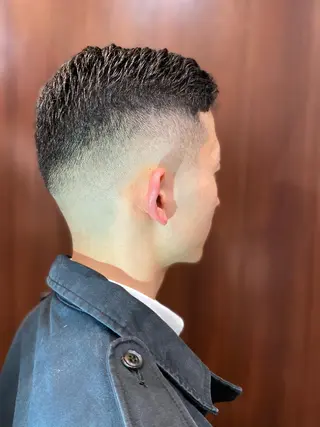 ショート メンズ 岡本 宗士のヘアスタイル