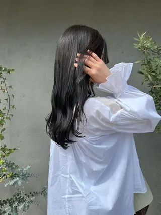 ロング カラー 目黒 彩花のヘアスタイル