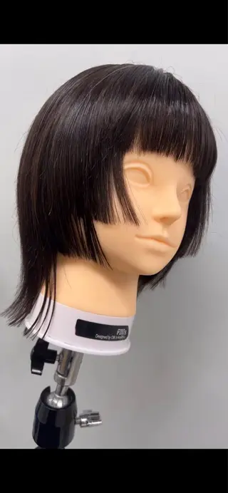 ミディアム TOBITA TAKARAのヘアスタイル