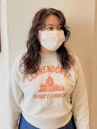 セミロング パーマ ショート& パーマ　坂本のヘアスタイル