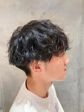ショート パーマ メンズ 波巻きスパイラルパー マ/シャドウパーマ駿のヘアスタイル