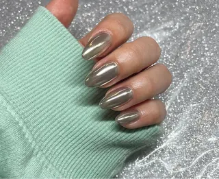 ネイル VIERU 🌈🎀💖のネイルデザイン