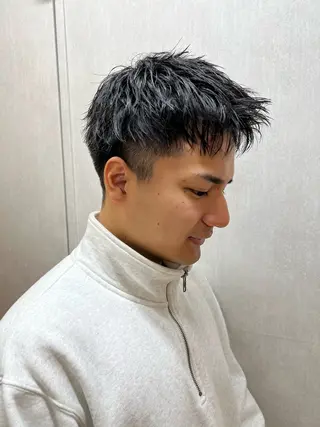 ショート パーマ メンズ メンズカット曲がる 縮毛矯正佐々木タクマのヘアスタイル