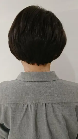 ショート 齋藤 愛美のヘアスタイル