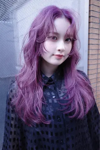ミディアム カラー ブリーチ😼 ボブ✍️レイヤーのヘアスタイル