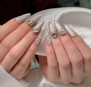 ネイル JIN 168 新大久保のネイルデザイン