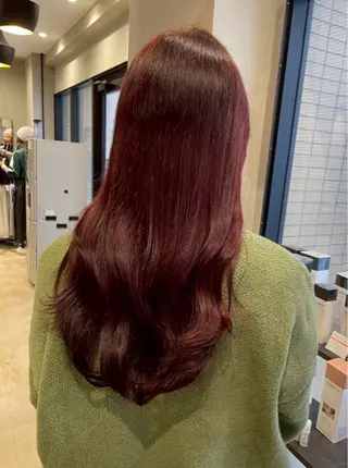 カラー 紅/博多ブリーチ/ 暖色系カラー/カットのヘアスタイル