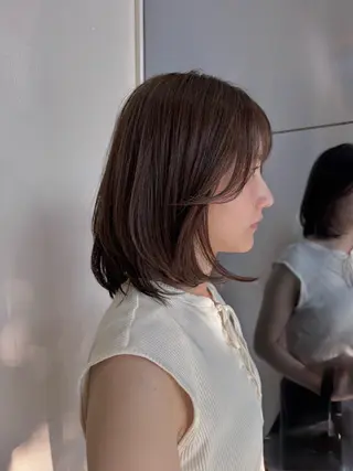 ショート カラー KOHNO ナチュラルデザインのヘアスタイル