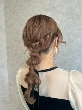 ロング Rio/ヘアセット/ ハイトーンカラーのヘアスタイル