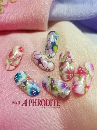 ネイル Nail  Aphroditeのネイルデザイン
