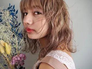 セミロング カラー 志賀 愛理沙のマツエク・マツパデザイン