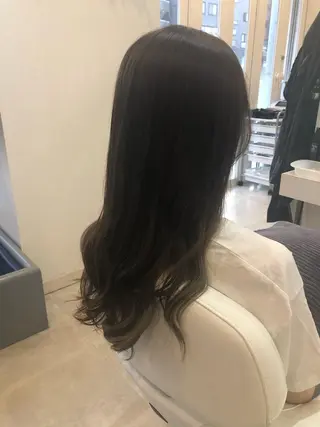 ロング カラー 熊野 小百合のヘアスタイル