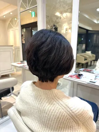 ショート カラー ツヤ重視 ワンカラー🫧Mioのヘアスタイル