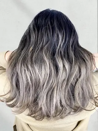 セミロング カラー ヘアアレンジ VIM hairおもろまち店のヘアスタイル