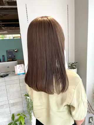 セミロング カラー 髪質改善×美髪矯正 艶髪カラー　阪口のヘアスタイル