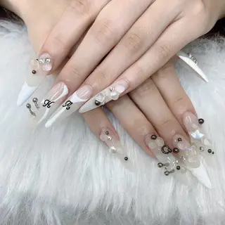 ネイル LETHI LINHのネイルデザイン