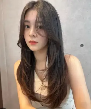 ロング 椛山 美桜のヘアスタイル