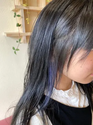 ロング 中川 茜里のヘアスタイル